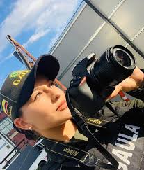 La fotografía es otra forma de amar la vida, capturando el tiempo y  deteniendo los sentimientos para siempre. -Homero Lujan- 📸 #BuenViernes