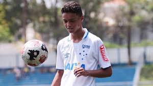Apr 02, 2014 · ronaldinho was born ronaldo de assis moreira on march 21, 1980, in porto alegre, brazil. Ronaldinho S Son Hid Identity During Trial At Cruzeiro As Com