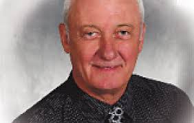 Lori Moreau's Instagram, Twitter & Facebook