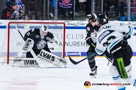 Complete player biography and stats. Del Straubing Tigers Punkten Beim 5 2 Erfolg Gegen Nurnberg Dreifach