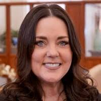 Tara Pierce's Instagram, Twitter & Facebook