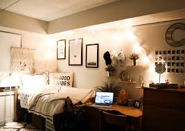 Instead of stretching a tapestry completely out, hang it with command hooks to match the width of your bed, right at the head. 10 Diy Dorm Ideas For The Upcoming College Semester Society19 Uk