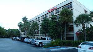 Making your reservation in red roof inn plus+ miami airport is easy and secure. Red Roof Plus Miami Airport Miami Springs Holidaycheck Florida Usa