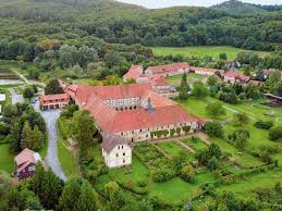 Ministerpräsident reiner haseloff hat umfragen zufolge gute chanchen auf eine weitere. Kloster Michaelstein Kulturstiftung Sachsen Anhalt Landurlaub In Sachsen Anhalt