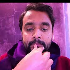 Really quinn you have your house leave mine alone 😂 🤣