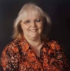 Kathryn Garrett's Instagram, Twitter & Facebook