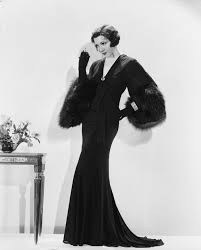 Durante gli anni 20 lo stile era assolutamente divertente e folgorante. La Moda Anni 20 Ha Dato Alla Luce Lo Stile Moderno