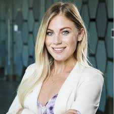 Vania Gouveia Email & Phone Number