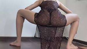 Hot Giantess Teasing Young Ass: Russian Foot Fetish Foot Fetish Porn by  Many Vids