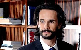 Estilo próprio: o alfaiate Bruno Colella fala sobre suas influências