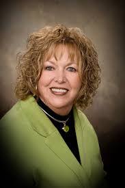 Lorraine Browning's Instagram, Twitter & Facebook