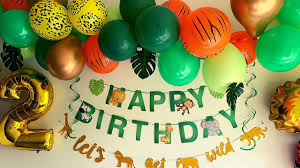 Forest theme/ jungle theme birthday decor @ home. Jungle Theme Party Decoration At Home Diy Birthday Decoration Ideas How To Make A Balloon Garland Youtube