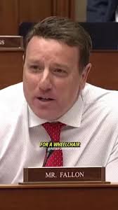 Secret Service Looking at Roof