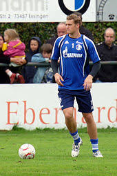 Neuer ist ein deutscher fußballspieler. Manuel Neuer Wikipedia