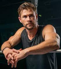 I do not believe it was a natural transformation, and i'm going to outline exactly what i. Pin By Theresa Malta On Chris Hemsworth Chris Hemsworth Thor Hemsworth Chris Hemsworth