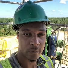 👤 Emma sent you a photo... (like to open)