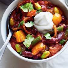 Chili Vegetarien Aux Edamames Ricardo Recipe Vegetarian Vegetarian Chili Recipes