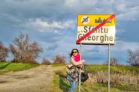 It is composed of a single village, sfântu gheorghe. Sfantu Gheorghe Locul Magic In Care DunÄƒrea È™i Marea Se ImbrÄƒÈ›iÈ™eazÄƒ Descopera Dobrogea