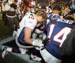 I'm here for the tebow era. Kaepernick And Tebow A Tale Of Two Nfl Knees
