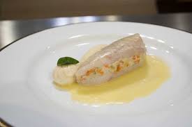 Paupiette De Pescadinha Pochee Emulsao E Quenele De Batata Receita Receitas Receitas Masterchef Receitas Leves