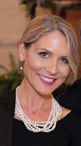 Mindy Merrill's Instagram, Twitter & Facebook