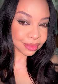 Lily Morales (@maquillamelily)