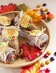 Cornucopia Candy Favors Thanksgiving Treats Thanksgiving Candy Thanksgiving Party Favors