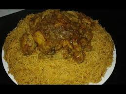 Recette De Seffa Medfouna Vermicelle Au Poulet X2f Moroccan Chicken Vermicelli X2f وصفة السفة بالدجاج Y Cuisine Marocaine Cuisine Cuisine Et Boissons