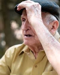 Con la edad, te preocupas menos de lo que piensa la gente. Te ganas el  derecho a no ser perfecto. Te llenas de libertad. Y te comes el postre que  más te