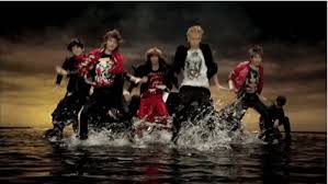 8 Iconic K Pop Dance Moves You Need In Your Life Shinee Pop Dance Shinee Ring Ding Dong
