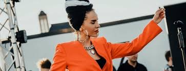 Чтобы начать загрузку вам нужно нажать на скачать кнопка. Zivert Yuliya Zivert Okean Slushat Onlajn Skachat Mp3 Tekst Pesni