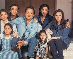 Rip Sunildutt Deathanniversary 25may2005 Familytime Family Sanjaydutt Kumargaurav Muvyz052418 Muv Sunil Dutt Bollywood Actors Celebrity Families