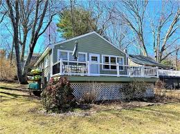 Lake Hayward East Haddam Real Estate 10 Homes For Sale In 2020 Ridgewood Vacation Home East Haddam