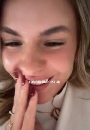 Shiloh Gribble's Instagram, Twitter & Facebook