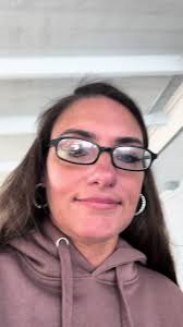 Michael Che and Heidi Gardner