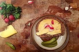 Am kölner hauptbahnhof gibt's wieder eine rievkoochebud ; Halve Hahn Von Der Chefkoch Chefkoch Rezept Tapas Fingerfood Lebensmittel Essen