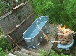 The japanese soaking tub bath meant much more that just getting oneself clean. Japanese Soaking Tub Outdoor Diy Joel 39 S Outdoor Tub Garden Gate Board 2 Pinterest Hintergarten Aussenbad Japanische Badewannen
