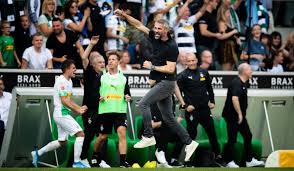 Ich wollte zwar nicht alles doppelt schreiben aber auch euch schon gegen 12.30 uhr trafen die ersten gladbacher fans in köln ein und machten am bahnhof in. Zehn Kandidaten Forum Das Wochenmagazin