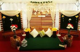 Sesiapa yg inginkan bekalan pallet kayu atau papan kayu pallet atau menerima tempahan perabut dari kayu pallet sila hubungi hj isa 0127986909 atau whatsapp. 15 Idea Pelamin Kayu Pallet Yang Cantik Dan Kreatif