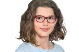 Alors avant de vous rendre chez le coiffeur, voici les coupes de cheveux sélectionnées spécialement pour les filles aux cheveux fins. Victime De Harcelement Scolaire La Petite Evaelle 11 Ans S Est Suicidee