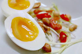 Pengiraan untuk wanita berusia 35 tahun dengan ketinggian 170 cm dan nak tanya, kalau telur tu kita buang kuning dia, berapa kalori ye yg tinggal? Telur Dalam Kantung Berapa Minit Untuk Masak Selepas Mendidih