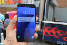 But don't worry, @codeworkx will find out solution and give a bugfree rom. Samsung Galaxy C7 Pro Detailed Review With Pros And Cons