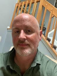 Hi..looking for someone local to build a connection with..always honest,  always kind..50 years old in Smithtown..