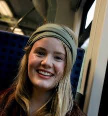 Thea Burns's Instagram, Twitter & Facebook