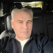 Eamonn Holmes defended as he says he 'can't look after himself' in  emotional update