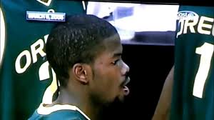 Ryan Appleby Punched by Aaron Brooks