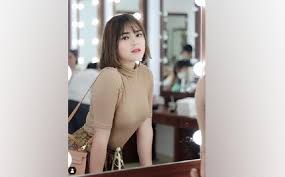 Hide 1 biodata amanda manopo 1.1 nama pacar, keluarga, agama dan instagram 2 kabar terkini amanda manopo paras cantik yang dimiliki. Cerita Amanda Manopo Merintis Bisnis Sejak Usia 14 Tahun Cantik Tempo Co