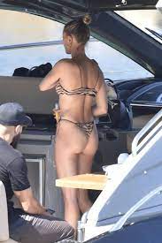Hailey Baldwin Sexy Ass - Hot Celebs Home