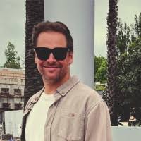 1500+ "Roy &" profiles