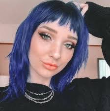 Meredith Allen's Instagram, Twitter & Facebook